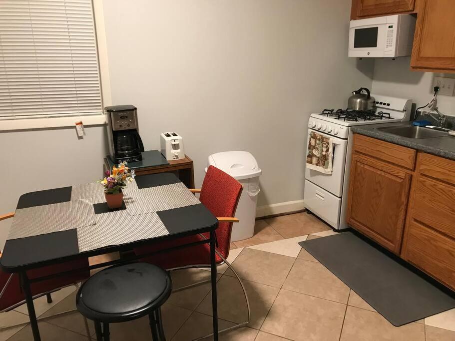 Walk2Metro'S,Dcgem,Private,Wifi, Freeparking Apartment Arlington Bagian luar foto